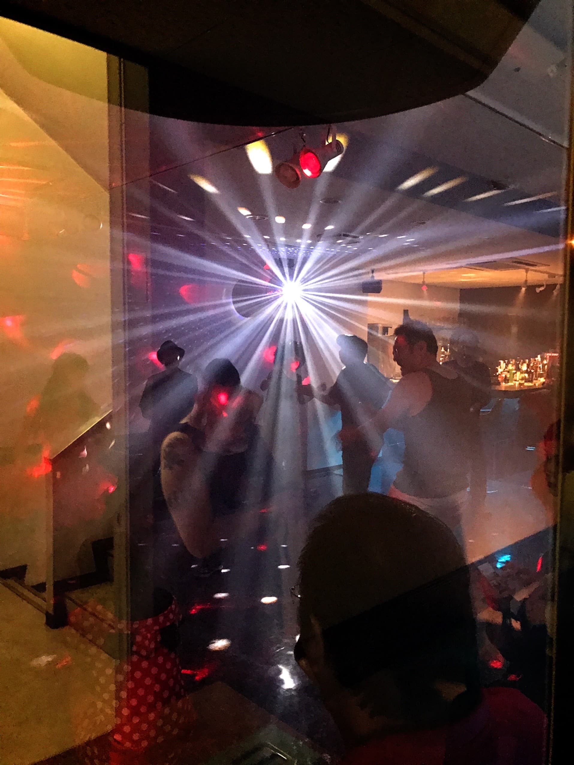 OCHOでのライブ・DJイベントの様子